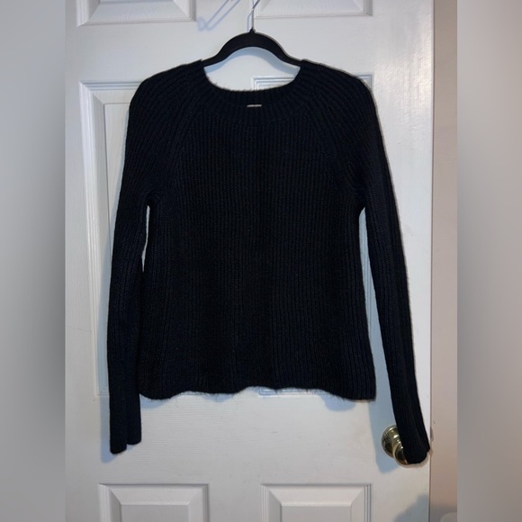 GAP Black Mohair Blend Crewneck Pullover Sweater Sz XS - Picture 3 of 15